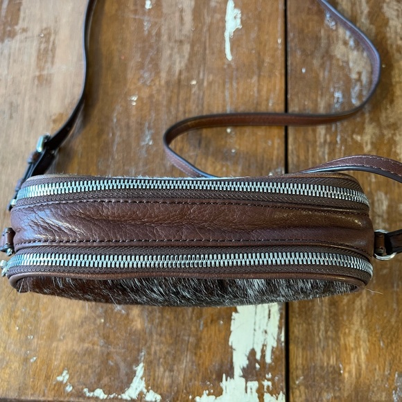 Mark and Graham leather and cowhide crossbody bag - Picture 5 of 8